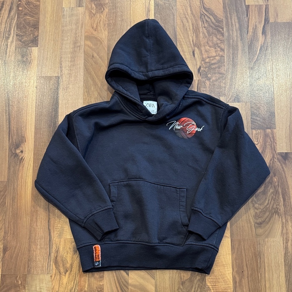 Zara Dark Gray New York hoodie